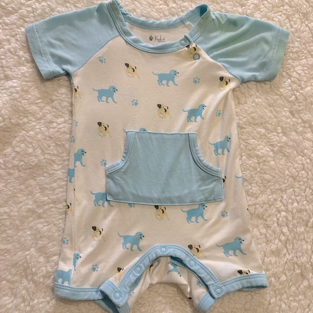 Kyte Baby Shortall in Woof
